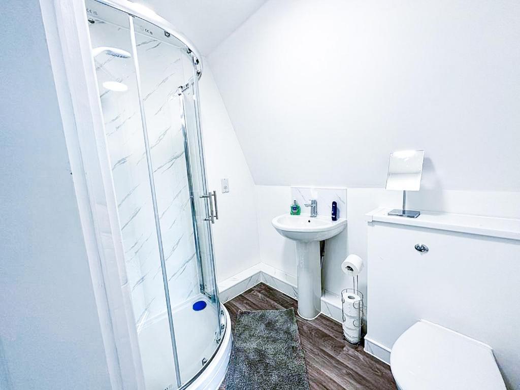 Lovely Studio Apartment Maidstone Exteriör bild