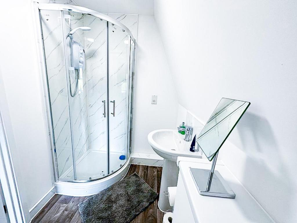 Lovely Studio Apartment Maidstone Exteriör bild